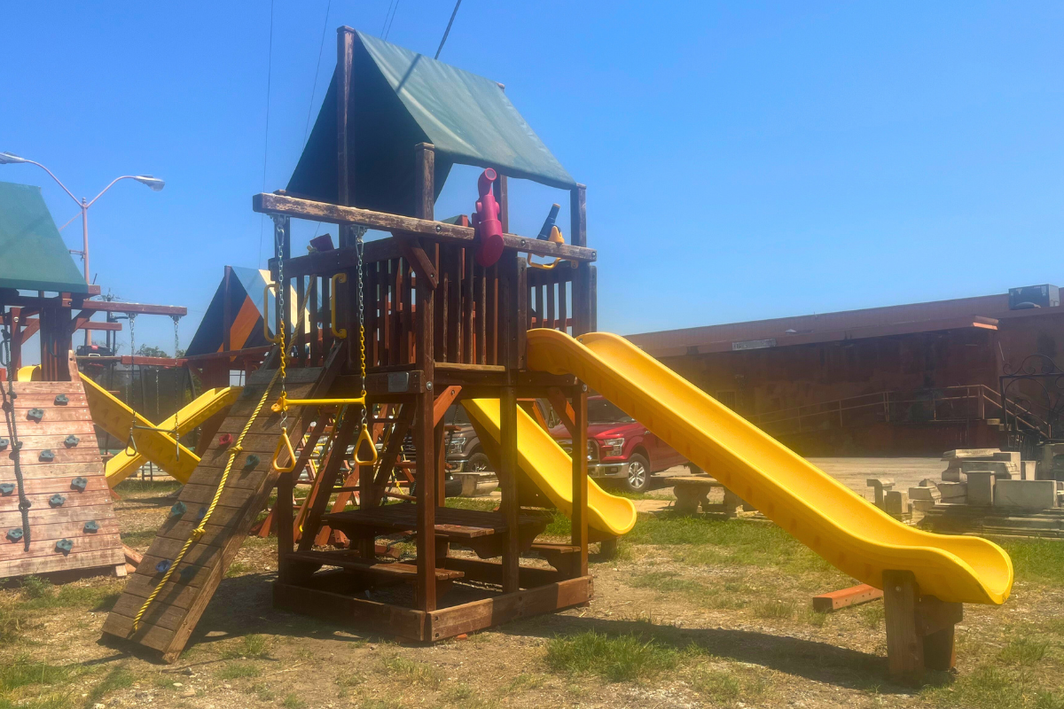 Used Swing Set Free Install in Greater San Antonio River City Play Systems