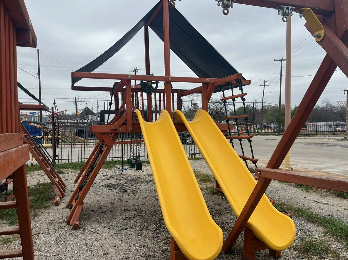 Transform Your Backyard with a PreOwned Playset in San Antonio River