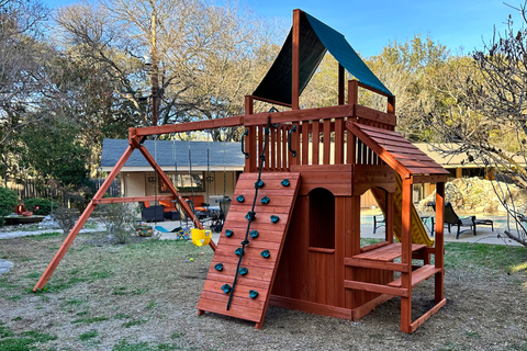 Original Fort Hangout with Playhouse & Café